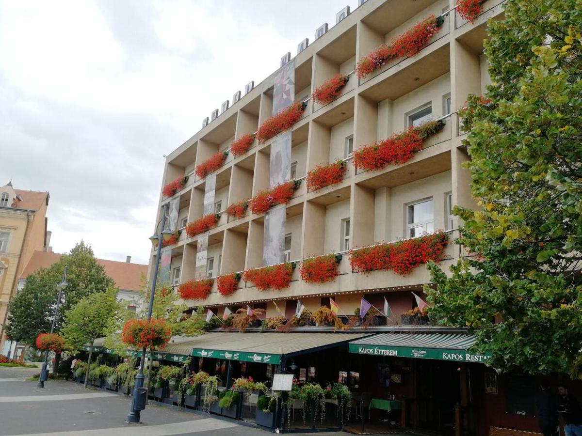Hotel Kapos Kaposvár Extérieur photo