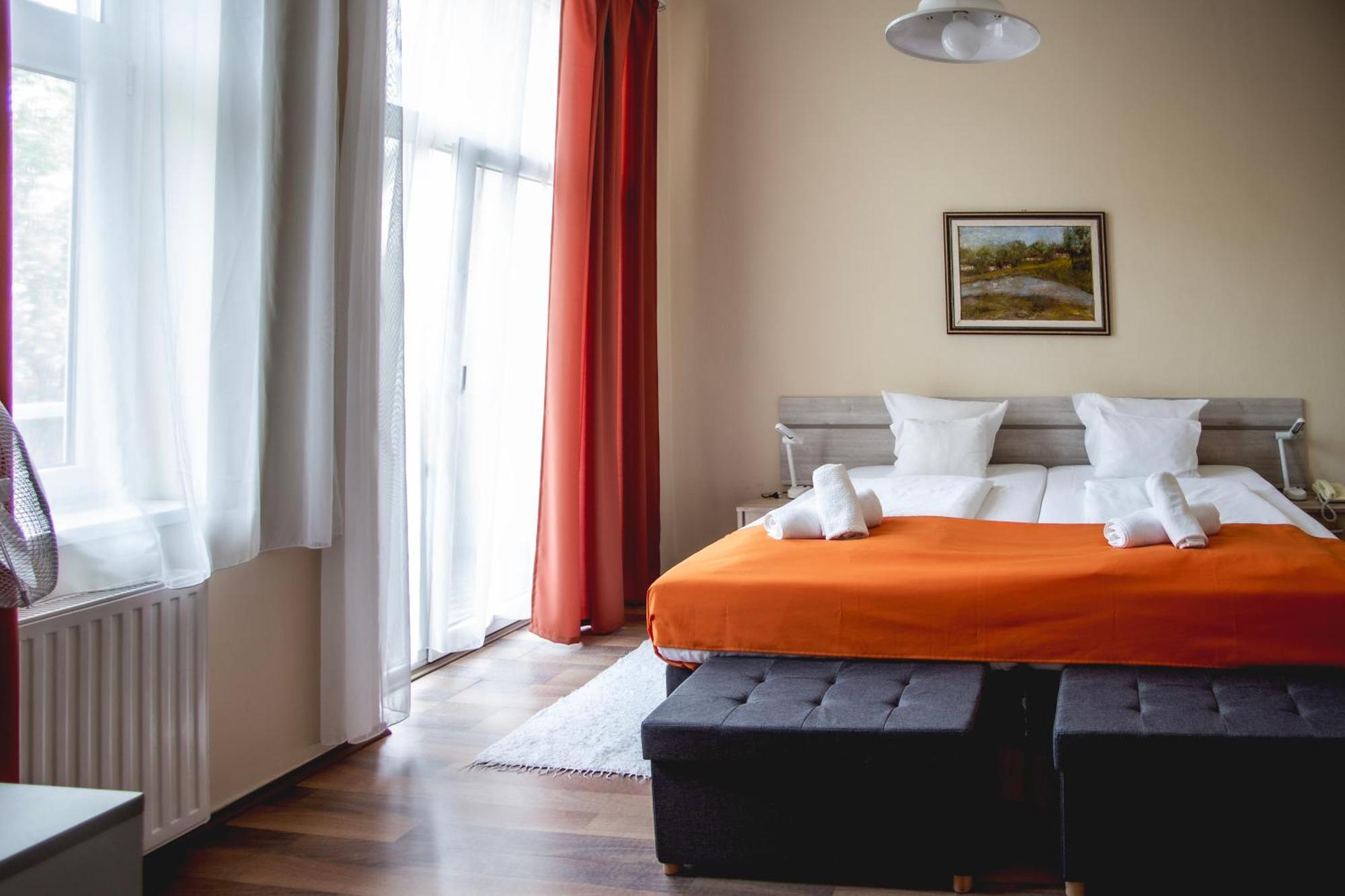 Hotel Kapos Kaposvár Extérieur photo